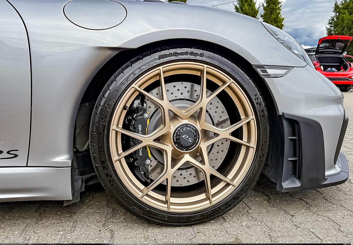 Porsche Cayman 718 Cayman 4.0 GT4 RS Weissach LIFT Carbon