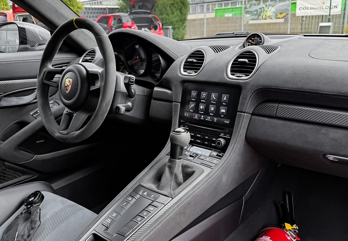 Porsche Cayman 718 Cayman 4.0 GT4 RS Weissach LIFT Carbon