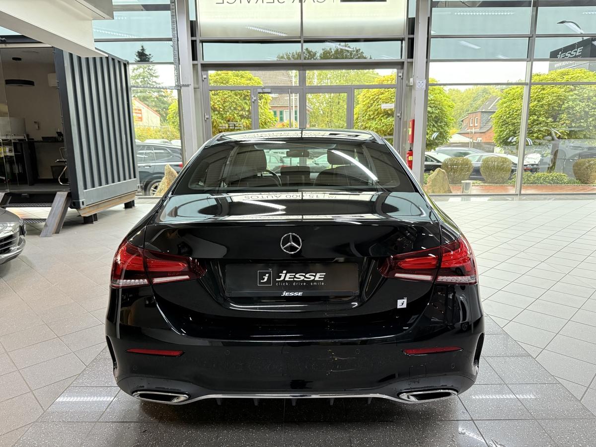 Mercedes-Benz A 250  Limousine AMG Line LED MBUX RCAM Spurass.