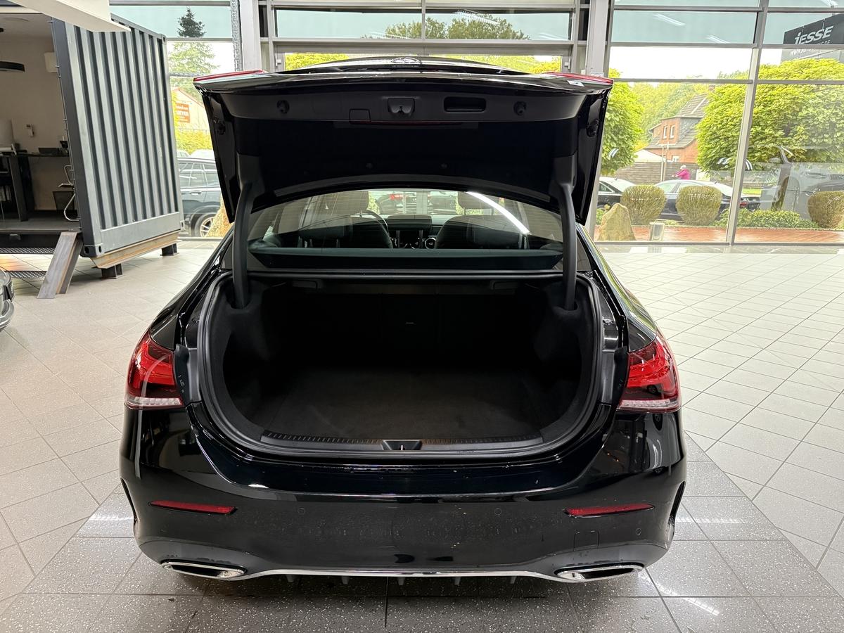 Mercedes-Benz A 250  Limousine AMG Line LED MBUX RCAM Spurass.