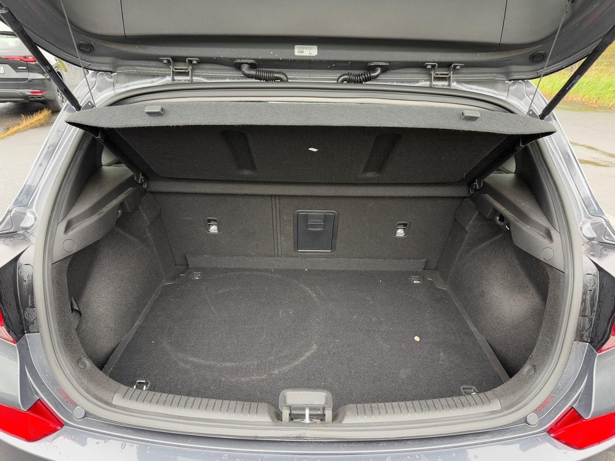 Hyundai i30 Style DCT LED AHK 