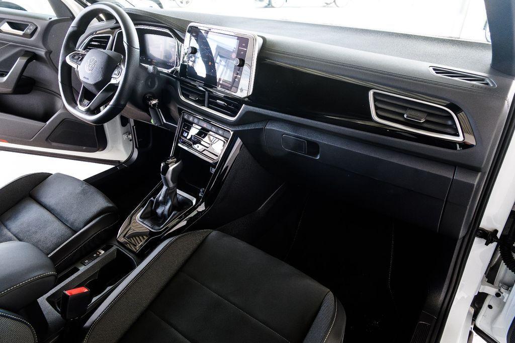Volkswagen T-Roc R-Line DSG +LED PLUS+AHK+KAMERA+APP+ACC+NA