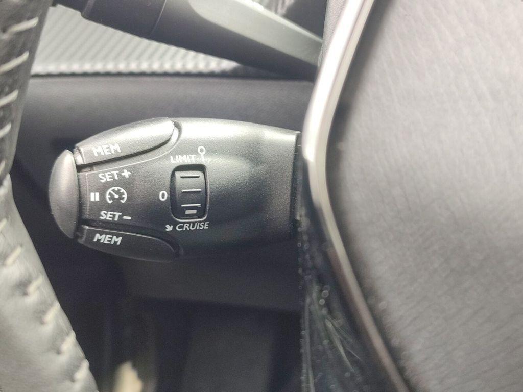 Peugeot 2008 e Active Pack 180°RÜCKFAHRKAMERA+SITZHEIZUNG