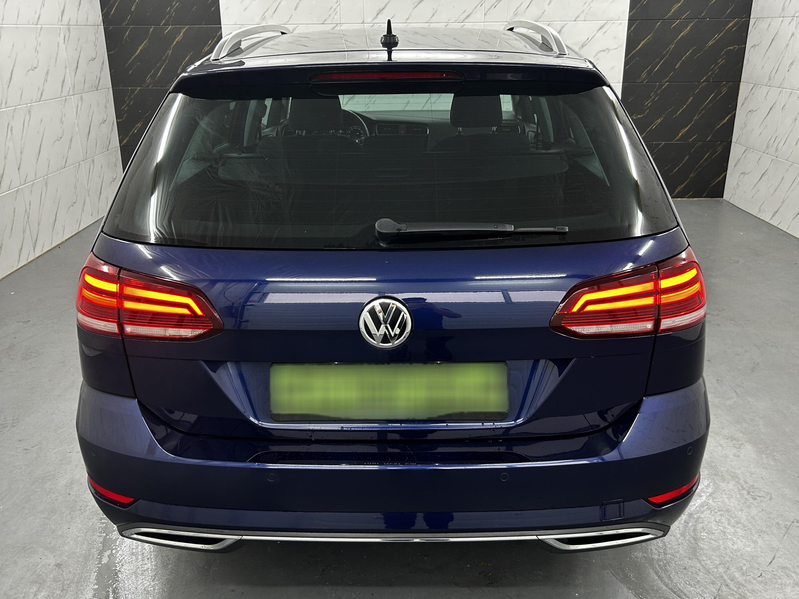 Volkswagen Golf Highline+ACC+Alcantara+Ambiente+LED+Massage