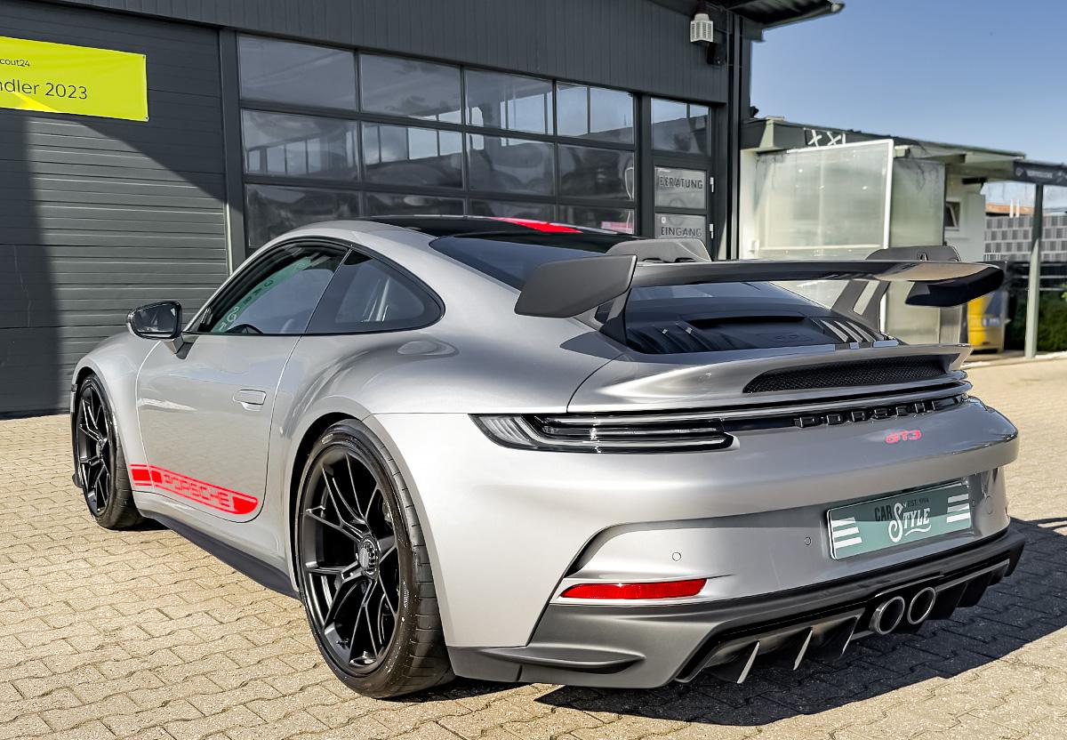Porsche 992 4.0 GT3 Clubsport LIFT Carbon PCCB Matrix LED