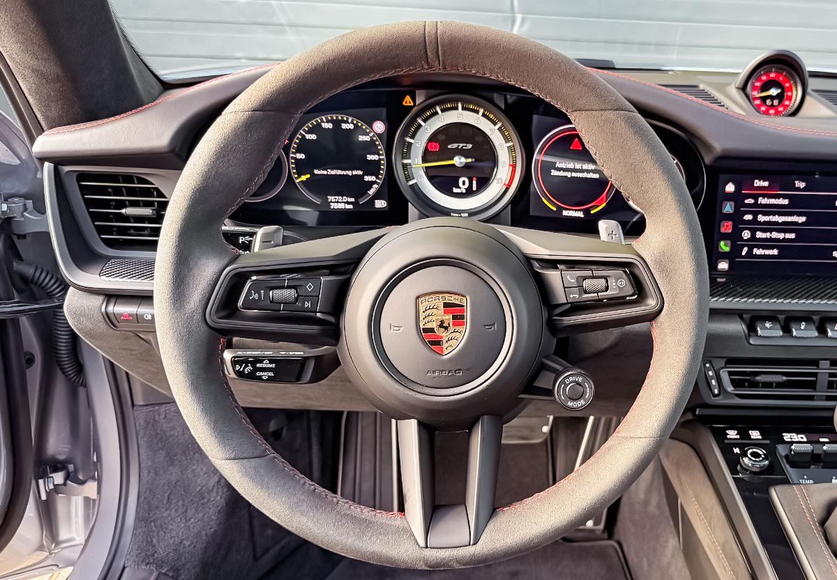 Porsche 992 4.0 GT3 Clubsport LIFT Carbon PCCB Matrix LED