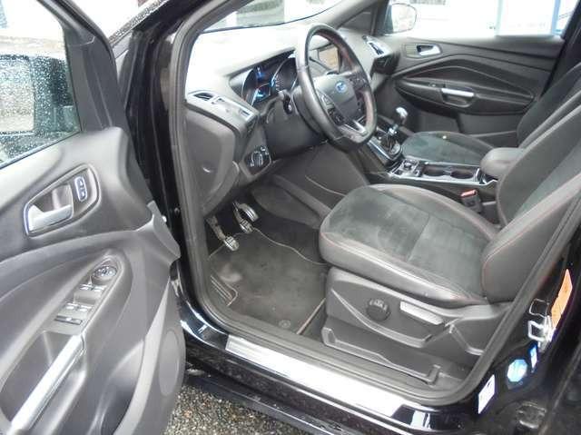 Ford Kuga ST-Line, Xenon, Navi, Winter-Paket, Einpark-Autom.