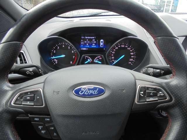 Ford Kuga ST-Line, Xenon, Navi, Winter-Paket, Einpark-Autom.