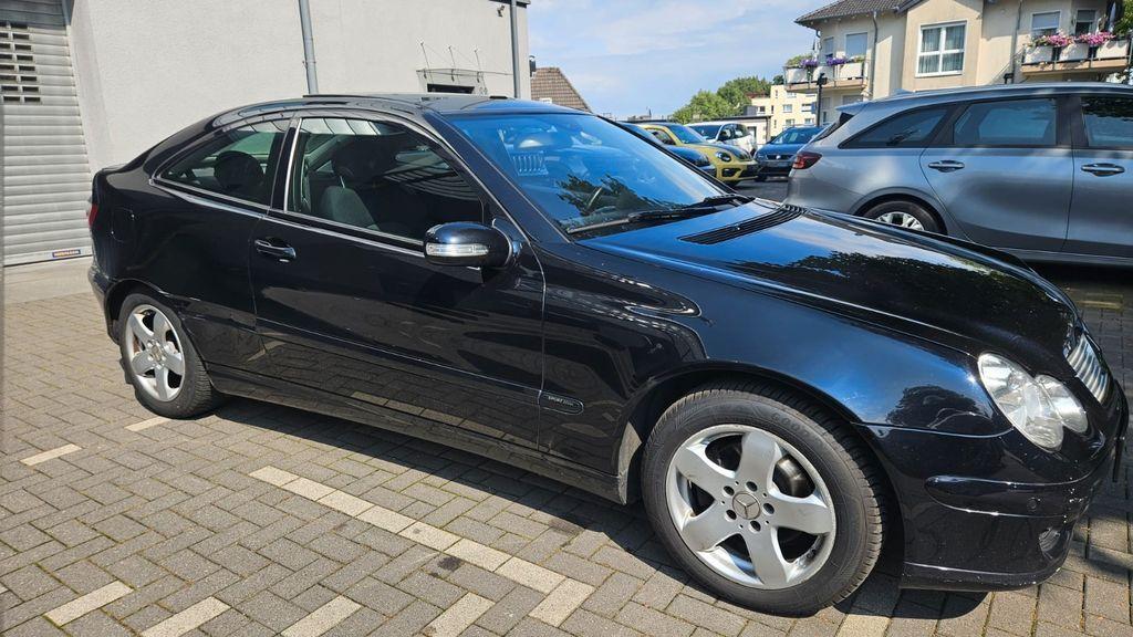 Mercedes-Benz C 220 CDI Sportcoupe Pano Sitzheizung PDC vo+hi