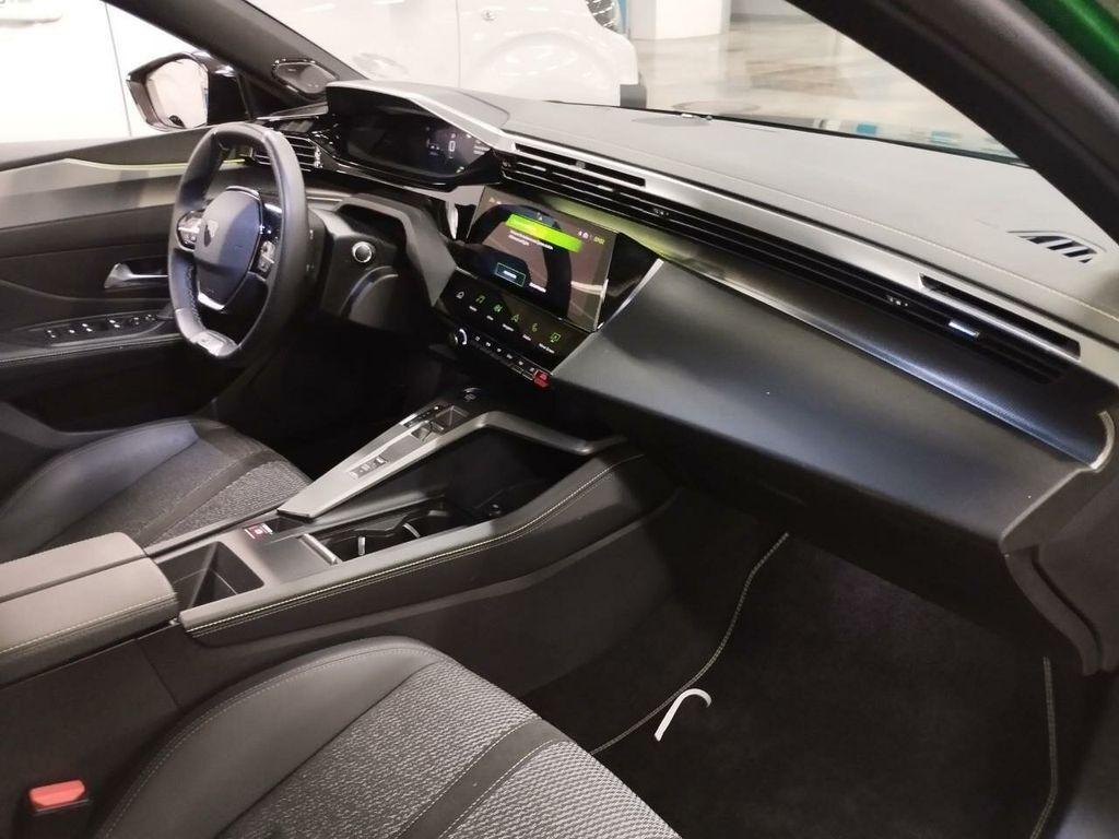 Peugeot 308 GT NAVI+LADESCHALE+MIRROR-SCREEN+360°RFK+ALA