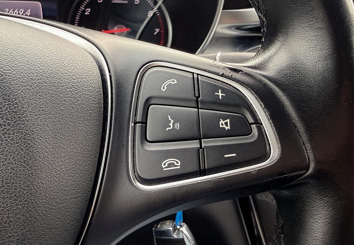 Mercedes-Benz C 300 T Avantgarde SHZ NAVI RFK COMMAND