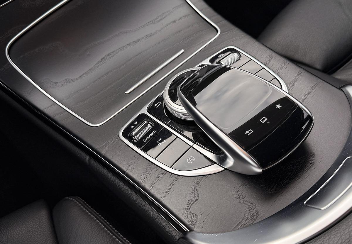 Mercedes-Benz C 300 T Avantgarde SHZ NAVI RFK COMMAND