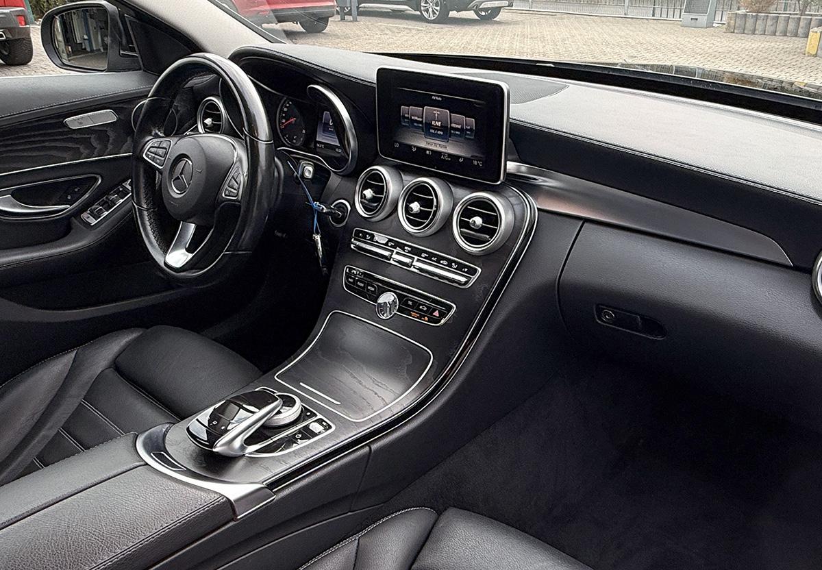 Mercedes-Benz C 300 T Avantgarde SHZ NAVI RFK COMMAND