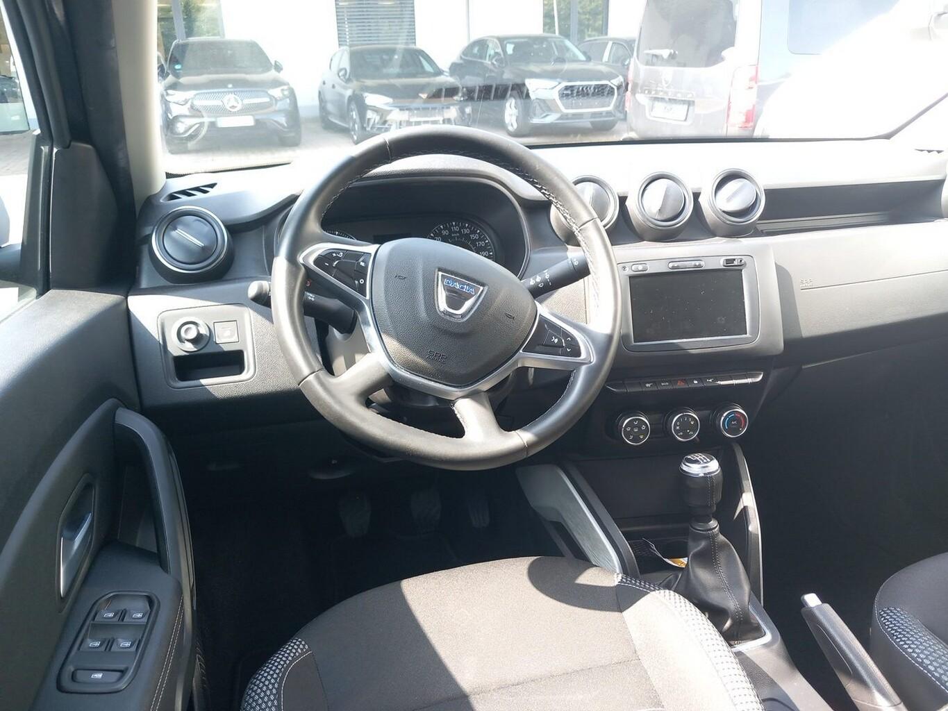 Dacia Duster dCi 115 Prestige SHZ Nav PDC 17Z