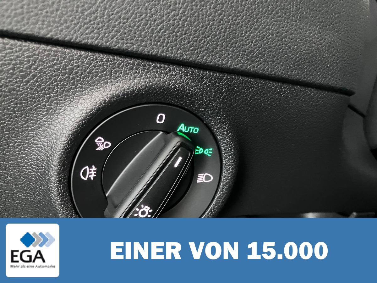 Skoda Karoq 1.5 TSI Tour Automatik - Schiebed./ Matrix-LED/ AHK