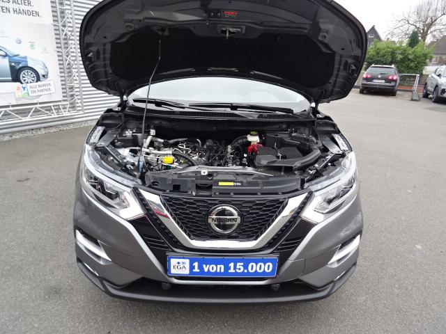 Nissan Qashqai 1.3 T-160 AT S&S KLIMAAUTOM*SHZG*NAVI*P-DACH*AVM