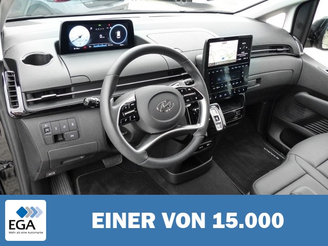 Hyundai Staria Prime CRDi Panorama Schiebedach Navi Leder Digitales Cockpit Bose