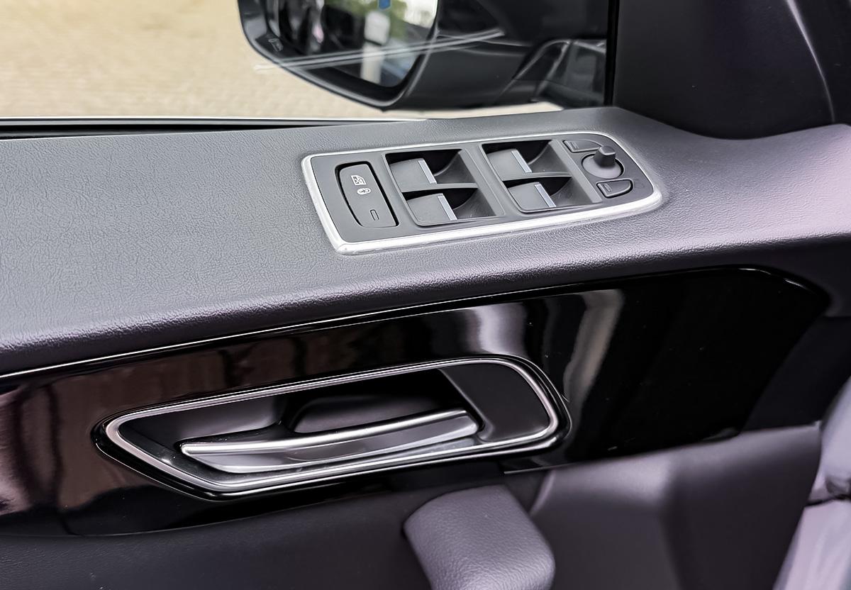 Jaguar F-Pace  Prestige 30d NAVI SHZ PANO MERIDIAN