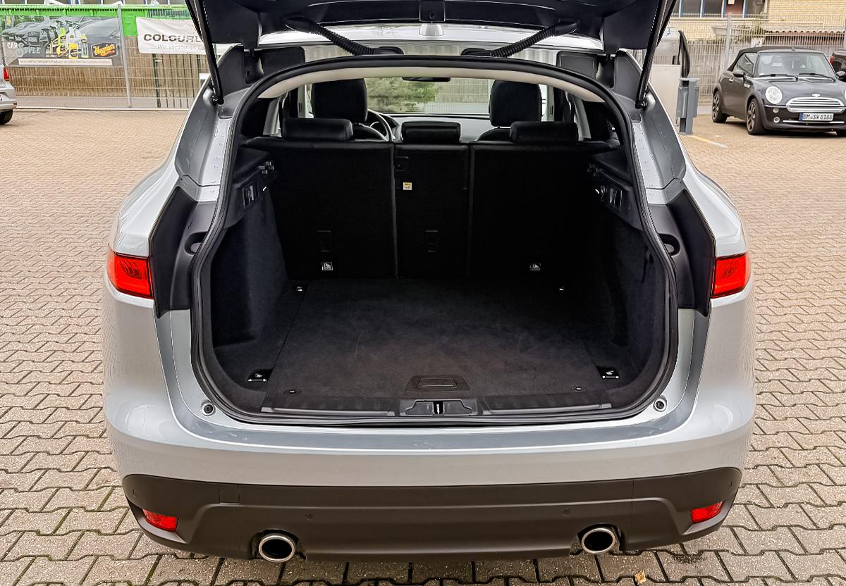 Jaguar F-Pace  Prestige 30d NAVI SHZ PANO MERIDIAN