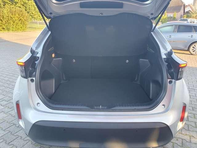 Toyota Yaris Cross Hybrid 130 1.5 VVT-i Team Deutschland