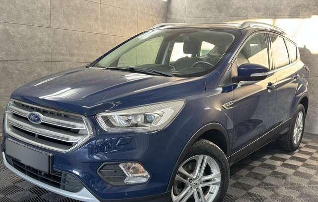 Ford Kuga 1.5 Cool & Connect NAVI*TEMPOMA*AHK*SHZ*PDC Klima