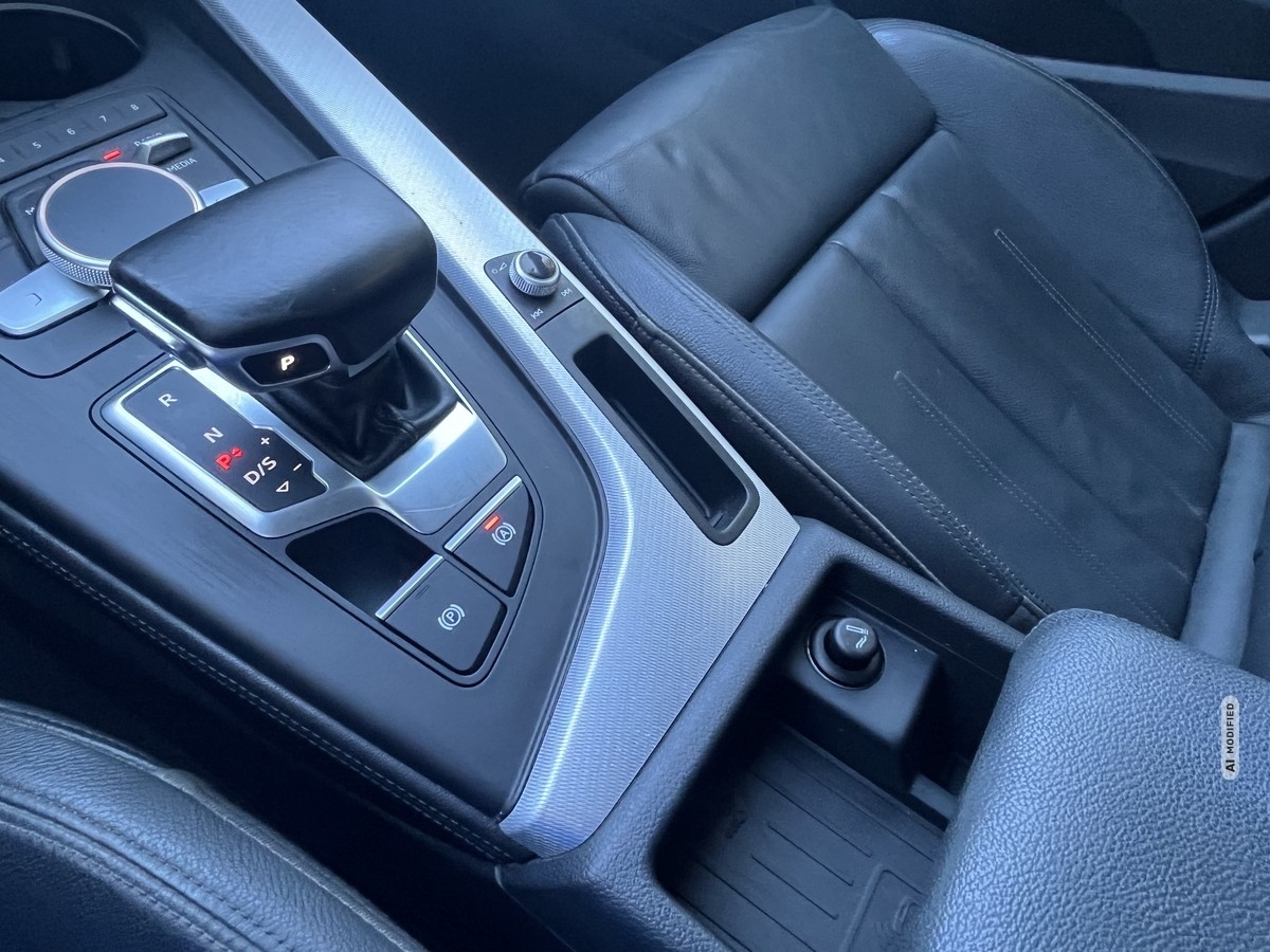Audi A4 2.0 TDI S-LINE DESIGN*PANORAMA*LEDER*CAM*SOUND SYS
