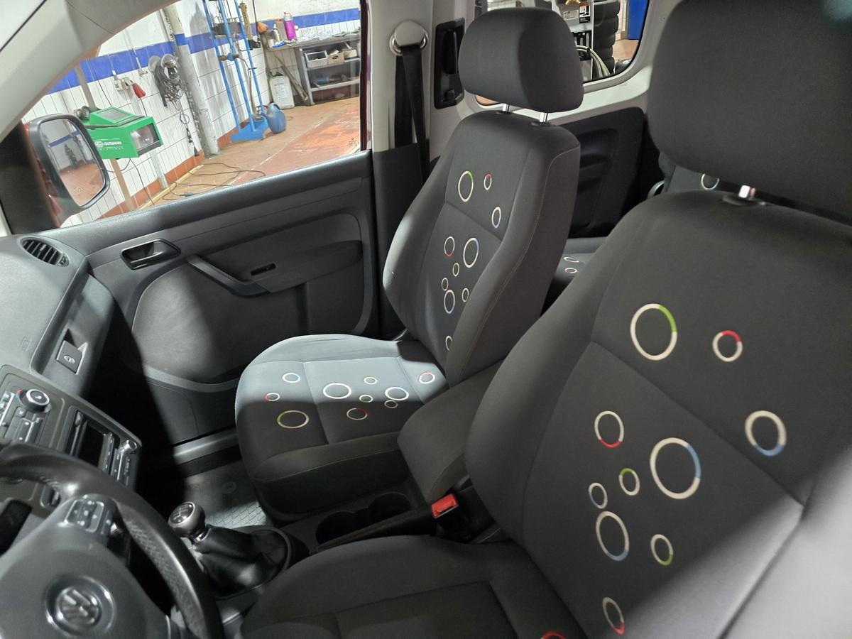 Volkswagen Caddy 2.0 TDI Roncalli #AHK#Conti WReifen Neu #SHZ #TÜV NEU 