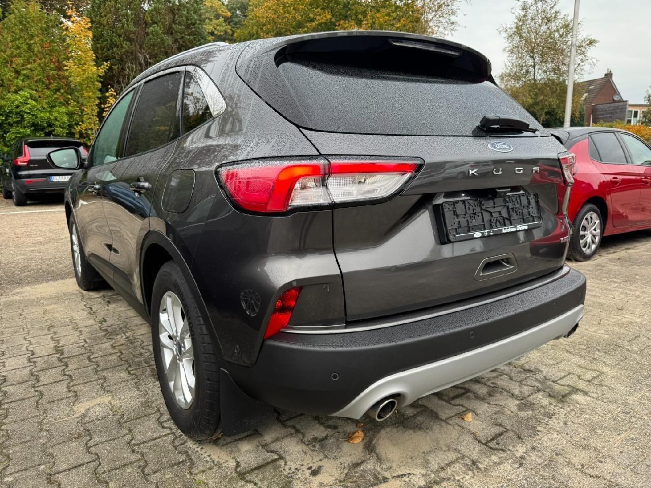 Ford Kuga Plug-In Hybrid Titanium *AHK-LED-SHZ*
