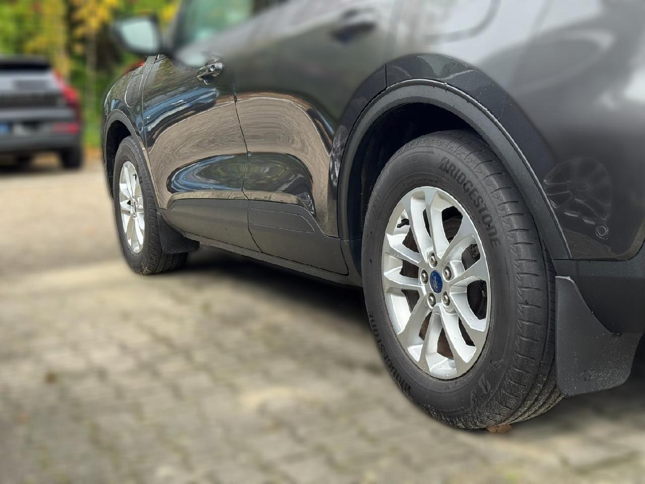 Ford Kuga Plug-In Hybrid Titanium *AHK-LED-SHZ*