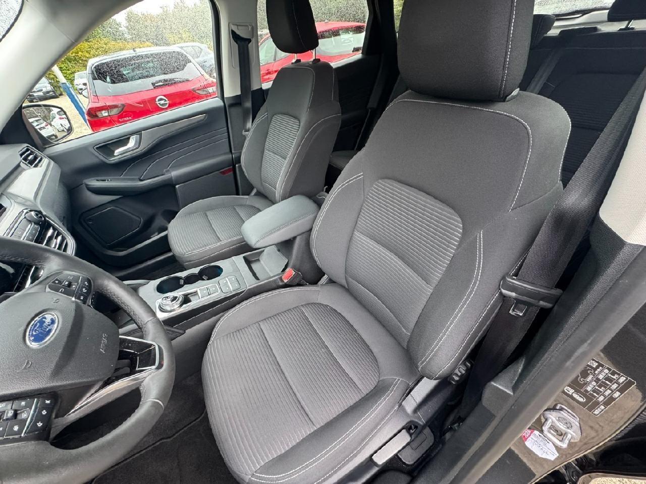 Ford Kuga Plug-In Hybrid Titanium *AHK-LED-SHZ*