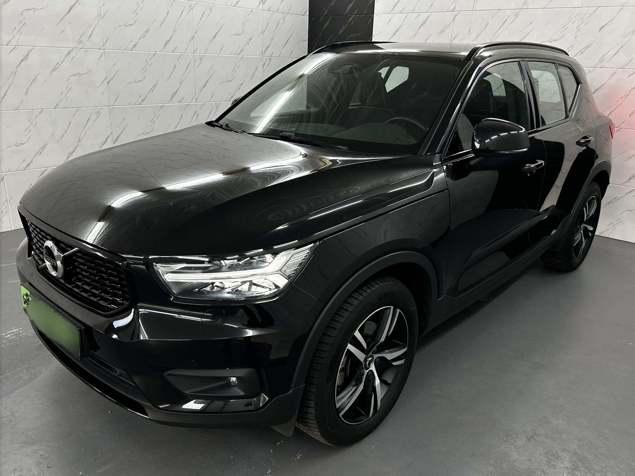 Volvo XC40 R Design+LED+Temp+Keyless+Ambiente+Kamera