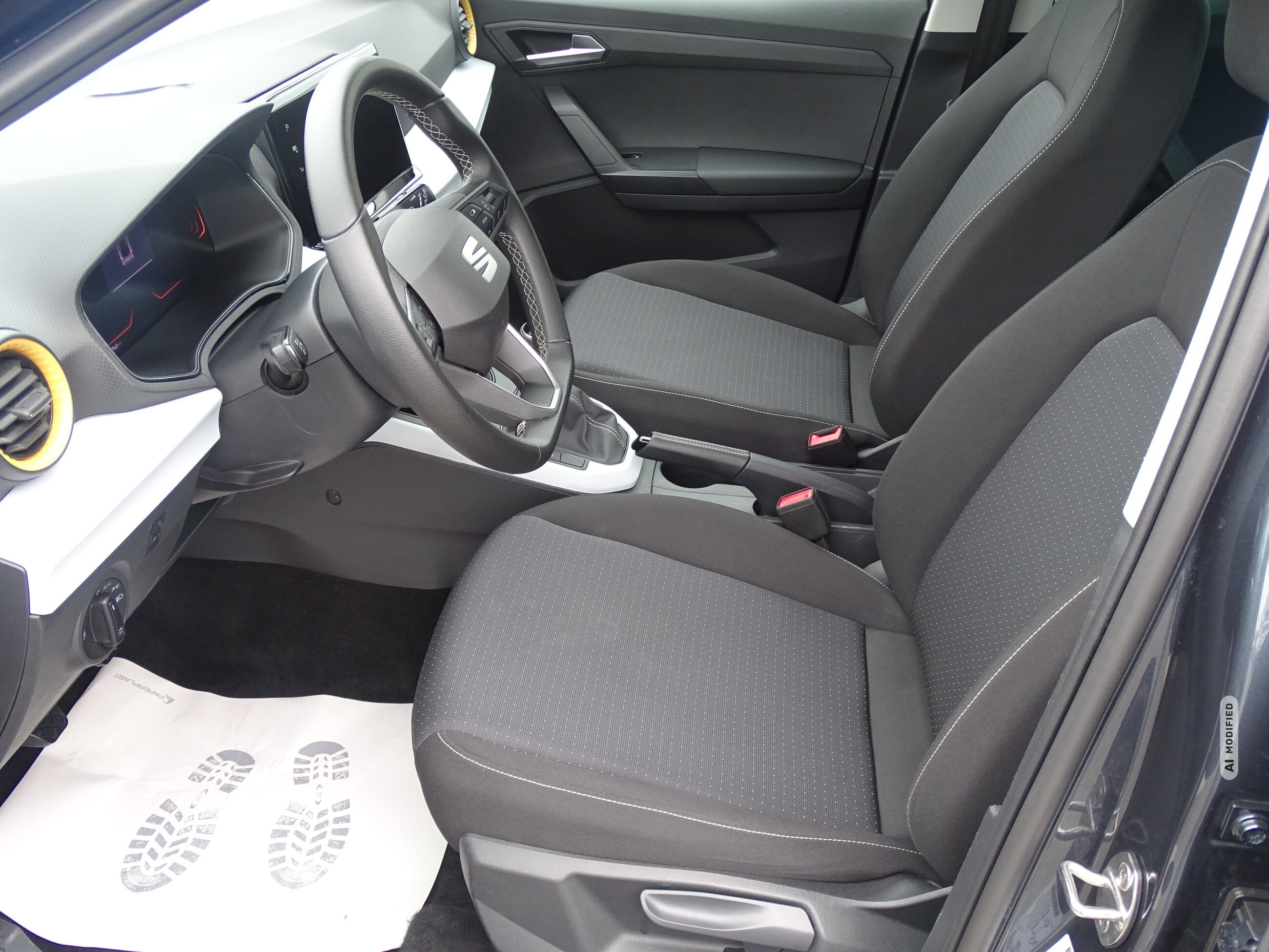 Seat Arona Style*NAVI*PDC*SHZG*DAB*LED*GJR*FULL LINK*