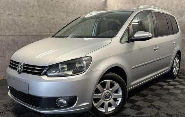 Volkswagen Touran 2.0 TDI Highline DSG*Kamera*Tempo*AHK*SHZ