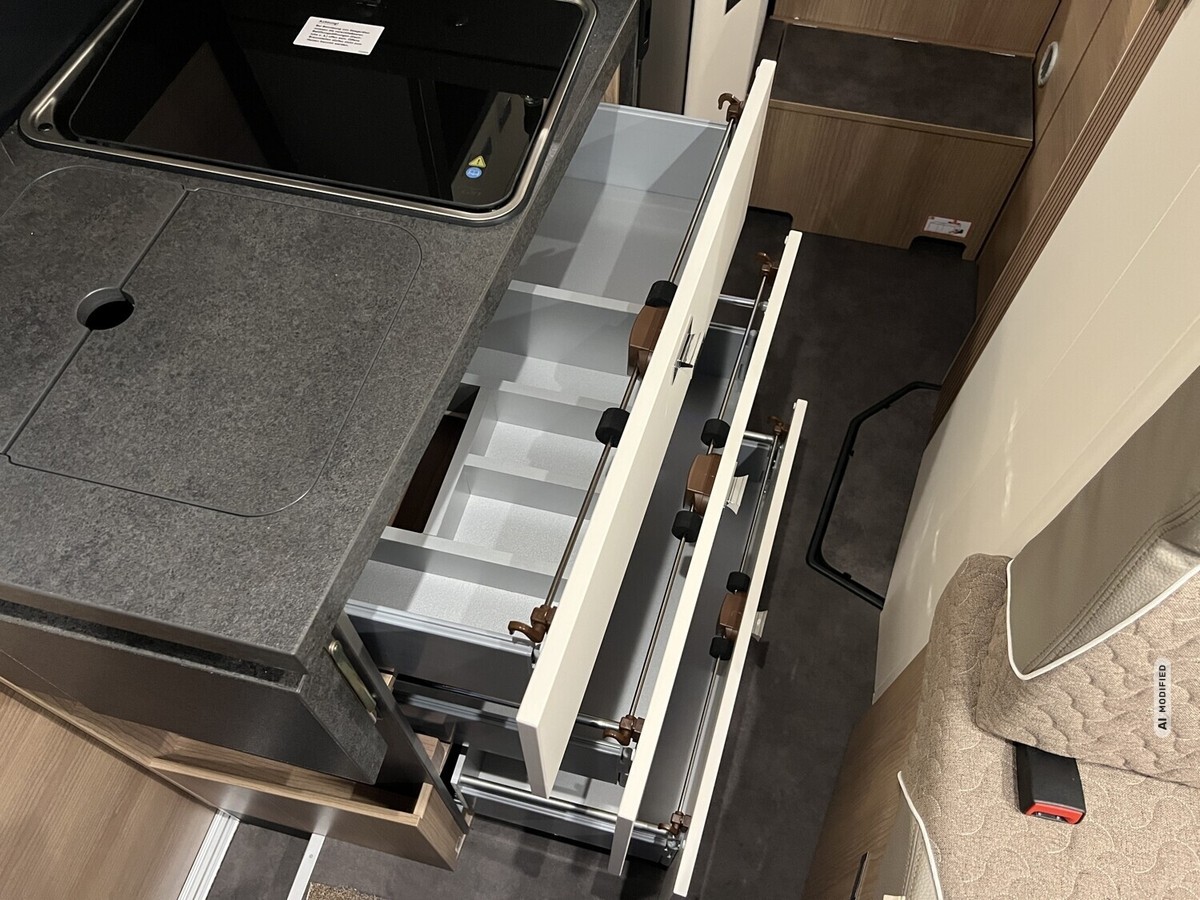 Malibu Genius 641 LE ACC+Markise+TV+MBUX