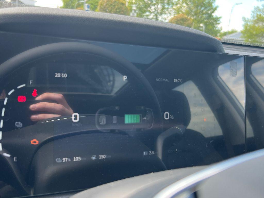 DFSK Fengon E5 PHEV*1,5l AT* Sitzheiz*PANO*360° CAM