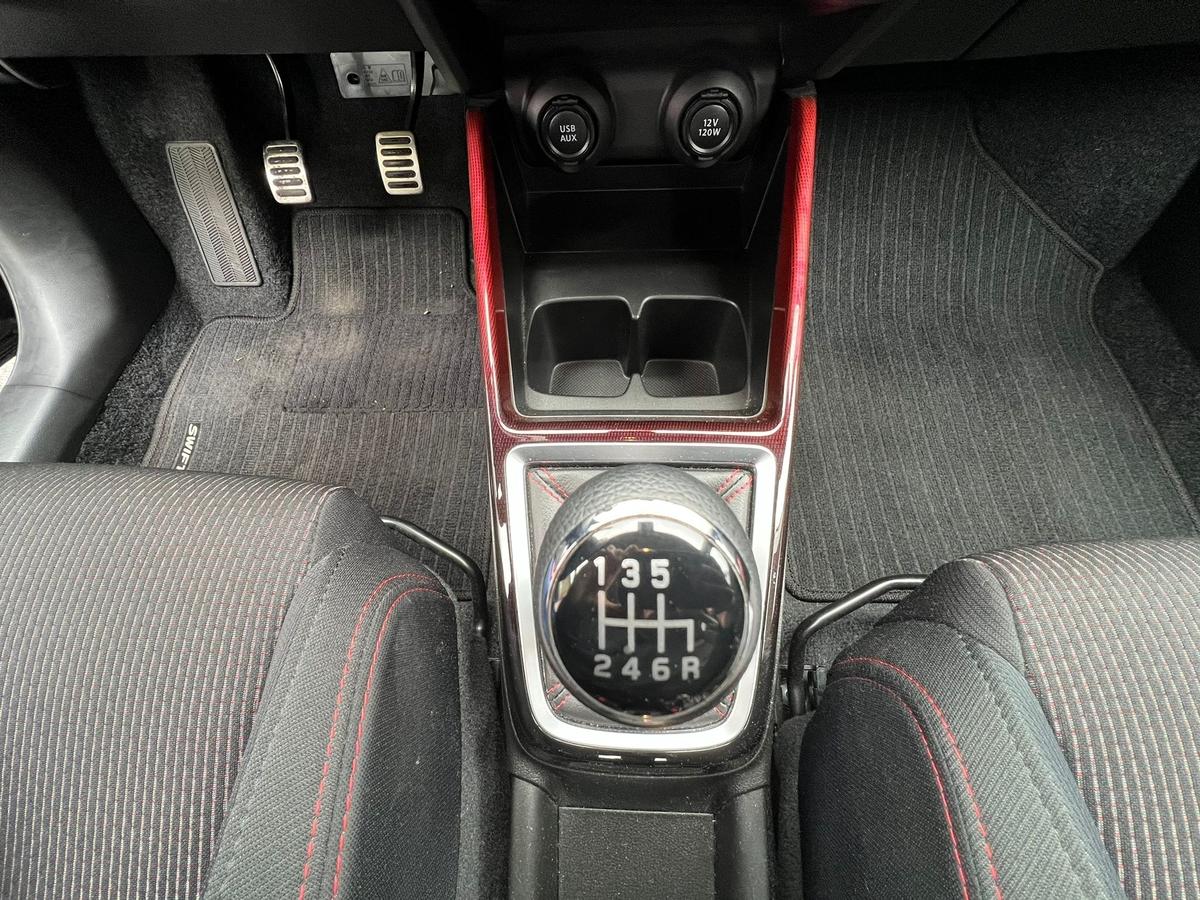 Suzuki Swift 1.4 Boosterjet MHEV Sport - Navi - Sitzh - RKam - KlAu