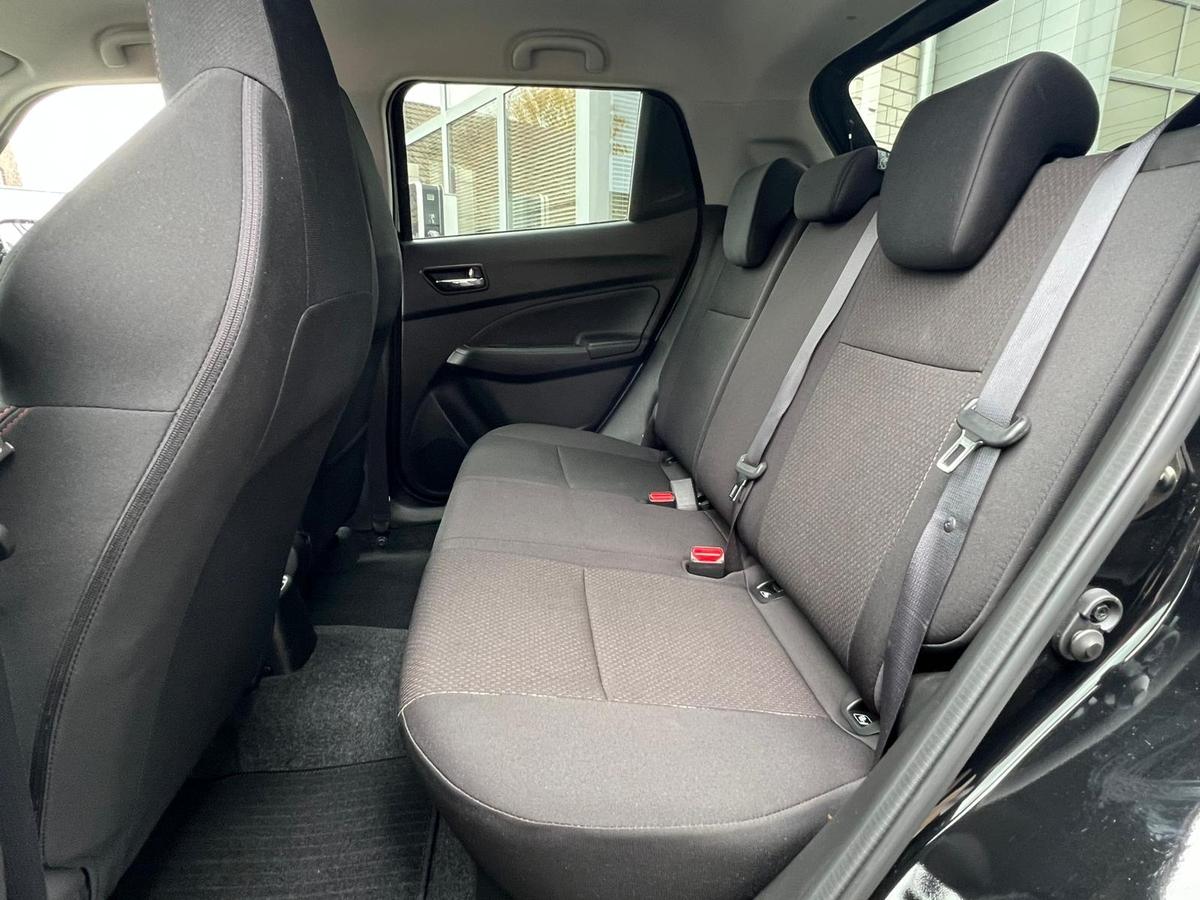 Suzuki Swift 1.4 Boosterjet MHEV Sport - Navi - Sitzh - RKam - KlAu