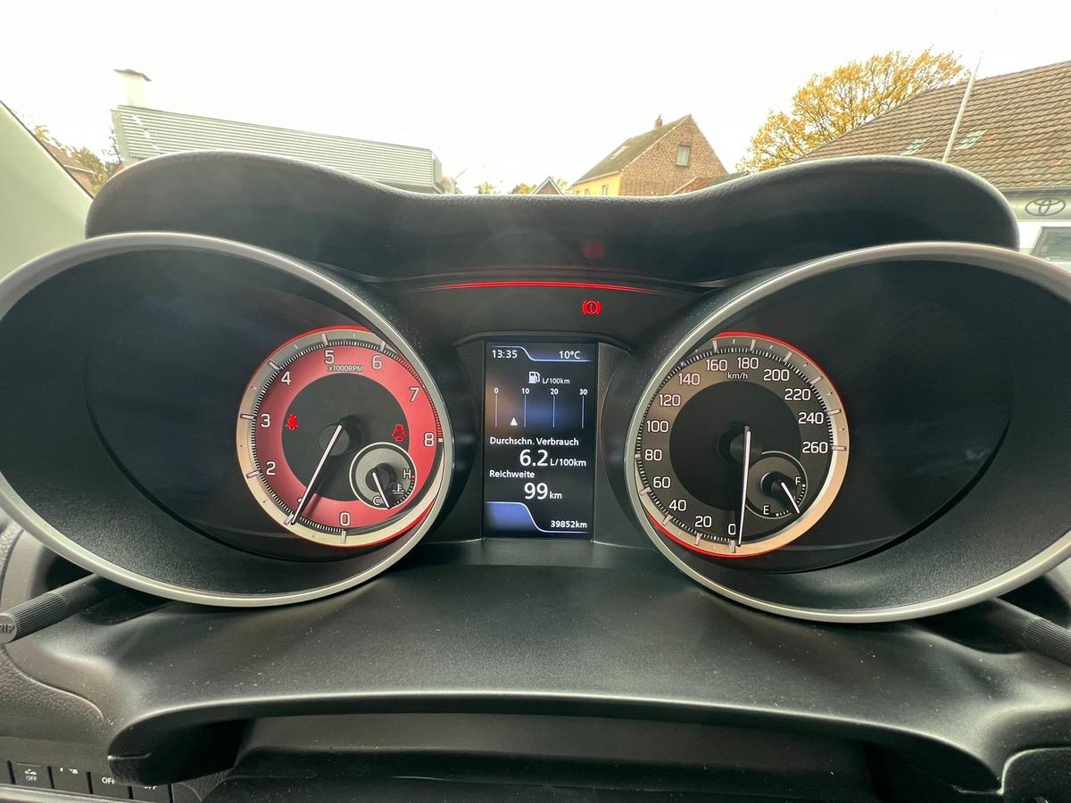 Suzuki Swift 1.4 Boosterjet MHEV Sport - Navi - Sitzh - RKam - KlAu