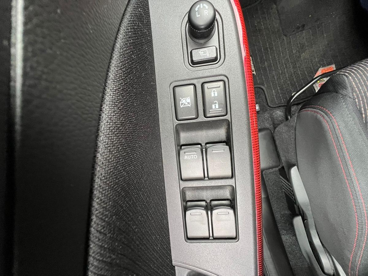 Suzuki Swift 1.4 Boosterjet MHEV Sport - Navi - Sitzh - RKam - KlAu