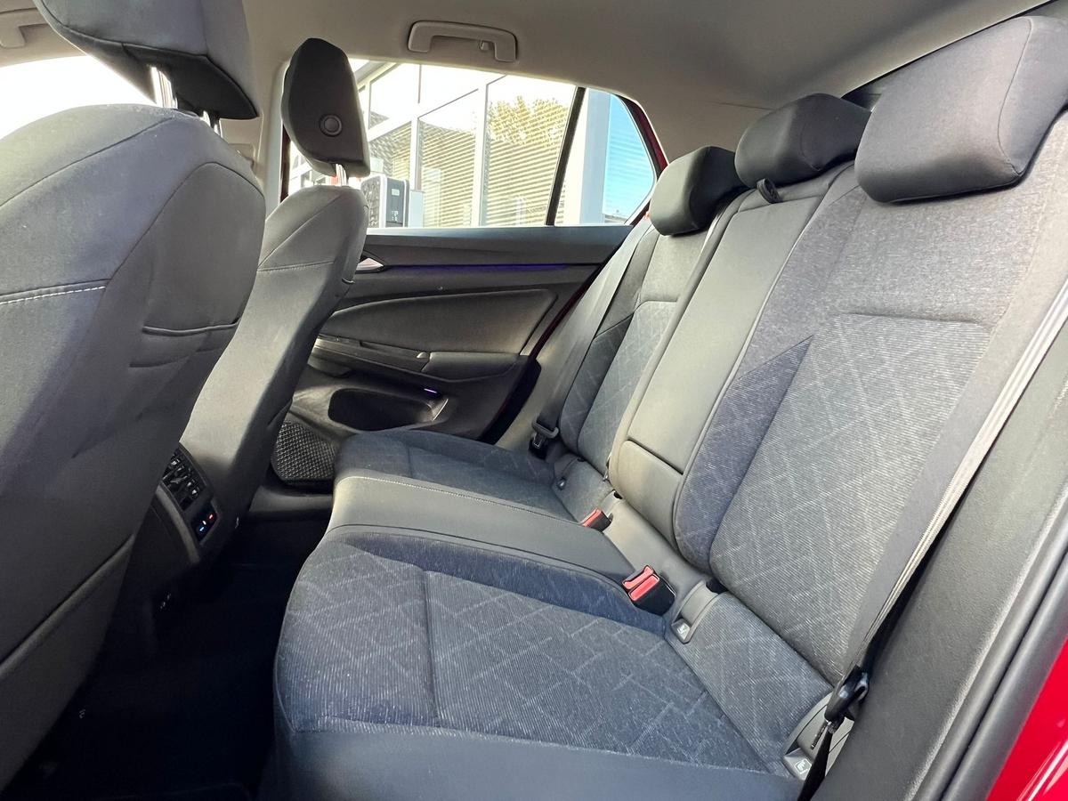 Volkswagen Golf VIII 1.0 TSI Life - Navi - PDC - Sitz+Lenkradhzg - 