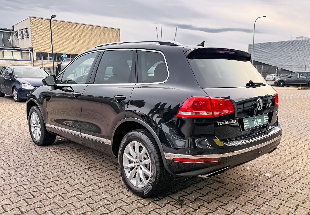 Volkswagen Touareg 3.0 V6 TDI Terrain Tech NAVI SHZ AHK
