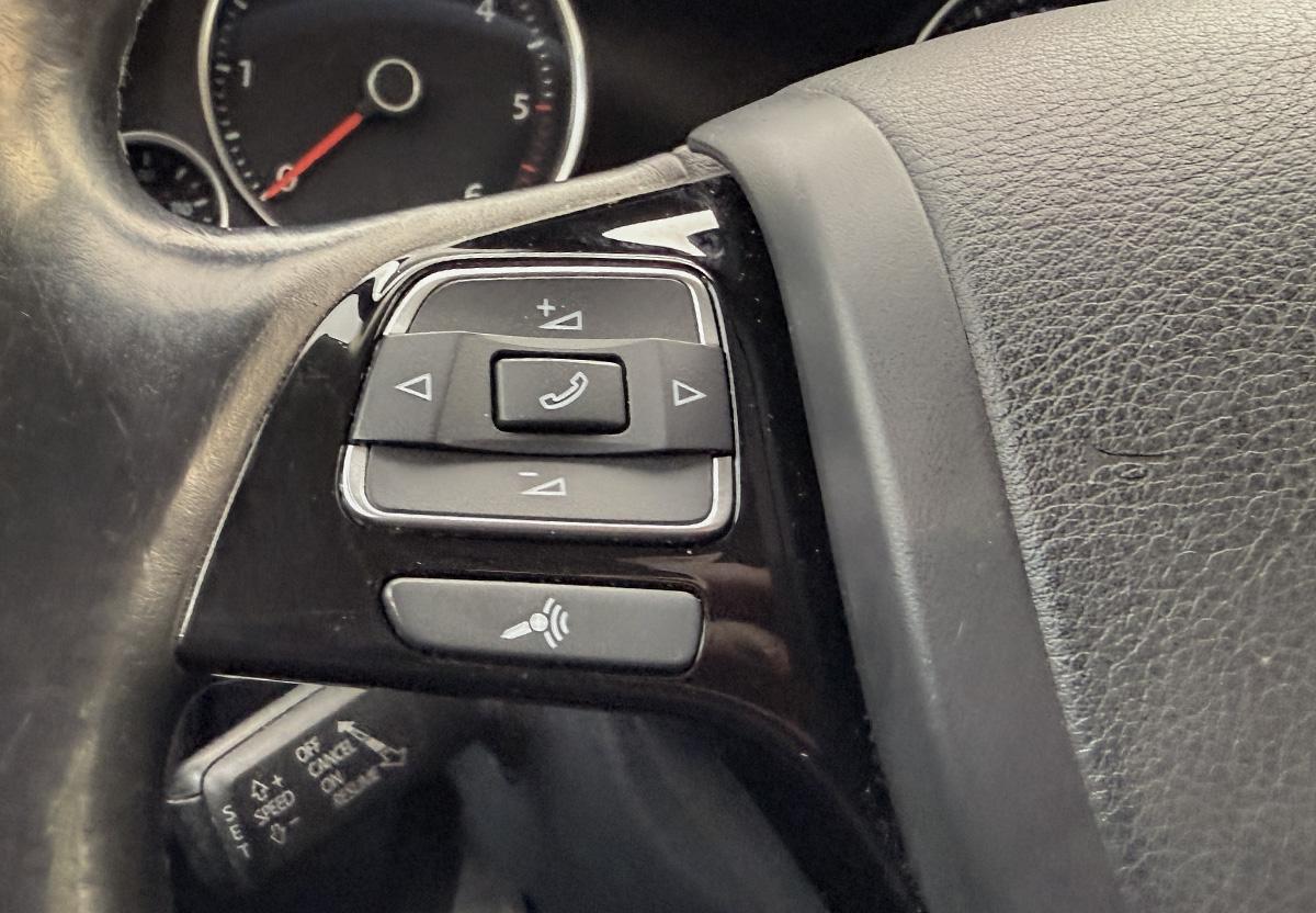 Volkswagen Touareg 3.0 V6 TDI Terrain Tech NAVI SHZ AHK