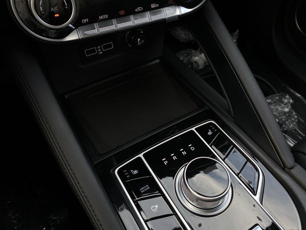 DFSK Seres 3 DFSK Seres