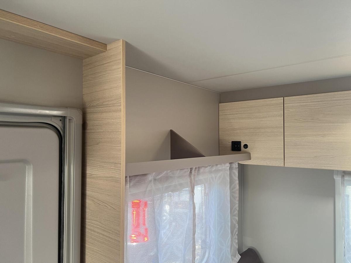 Weinsberg Andere 1500kg+Dusche+Steckdosenpaket