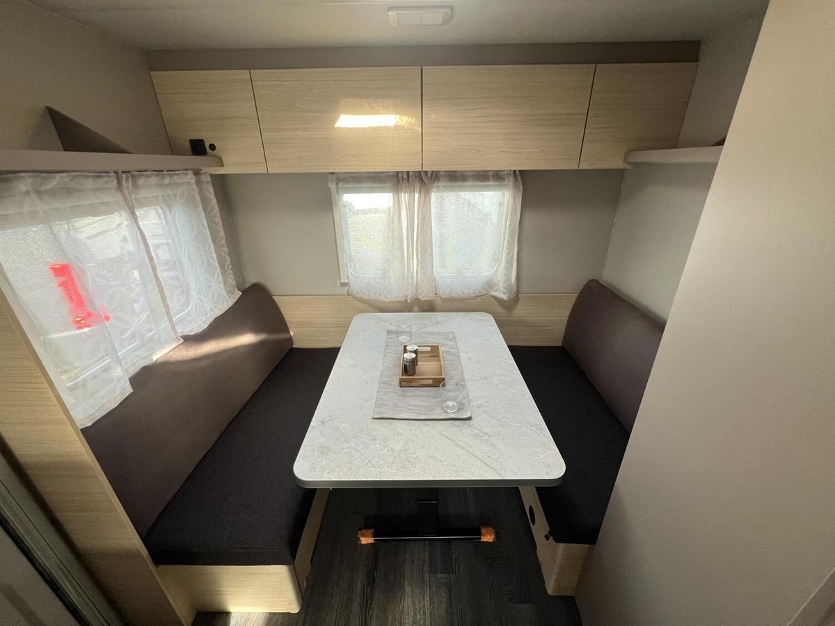 Weinsberg Andere 1500kg+Dusche+Steckdosenpaket