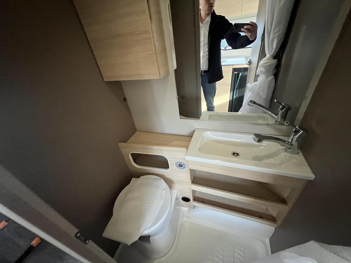 Weinsberg Andere 1500kg+Dusche+Steckdosenpaket