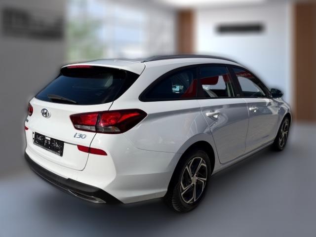 Hyundai i30 cw Trend 1.5 T-GDI +KLIMA+NAVI+RFK+SHZ+UVM+