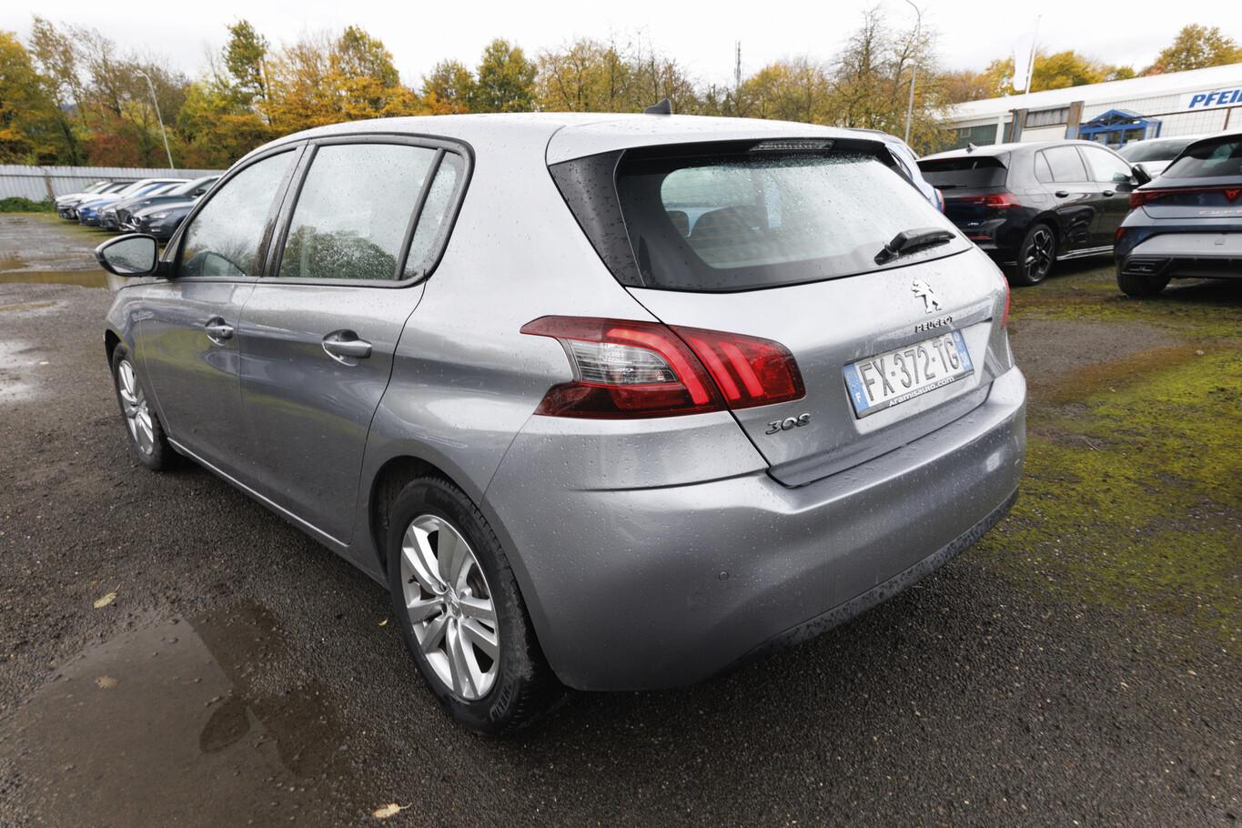 Peugeot 308 1.2 PT 130 Active Pack SHZ PDC Klimaaut. 16Z