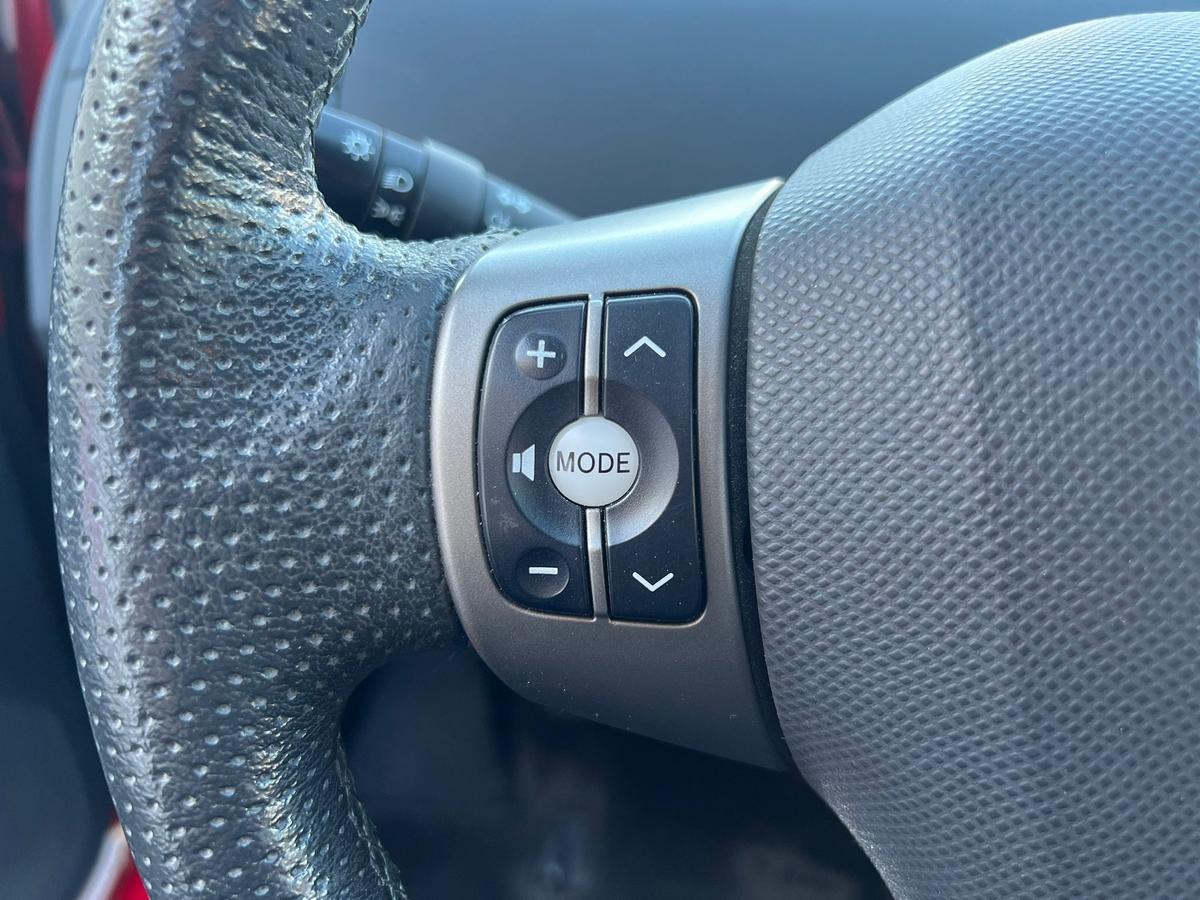 Toyota Yaris 1.3 VVT-i Life - Kl.autom.- ZV - e.Fenster - 2.Hand