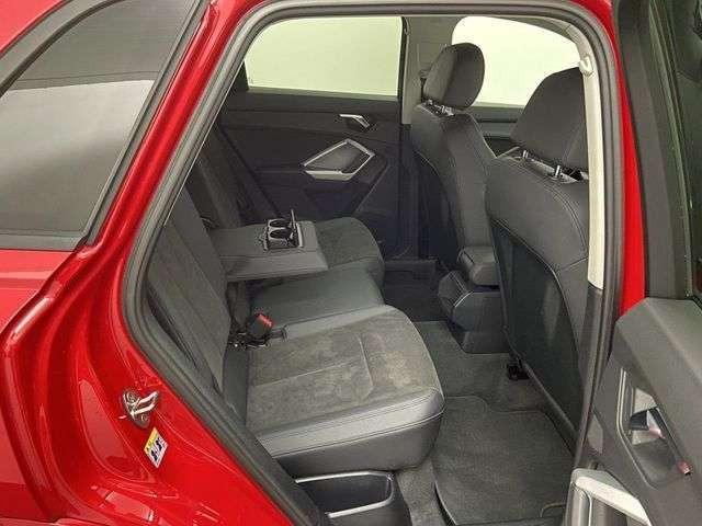 Audi Q3 Q3 35 TFSI S tron S line AHK#LR-Hzg#ACC#Alcantar